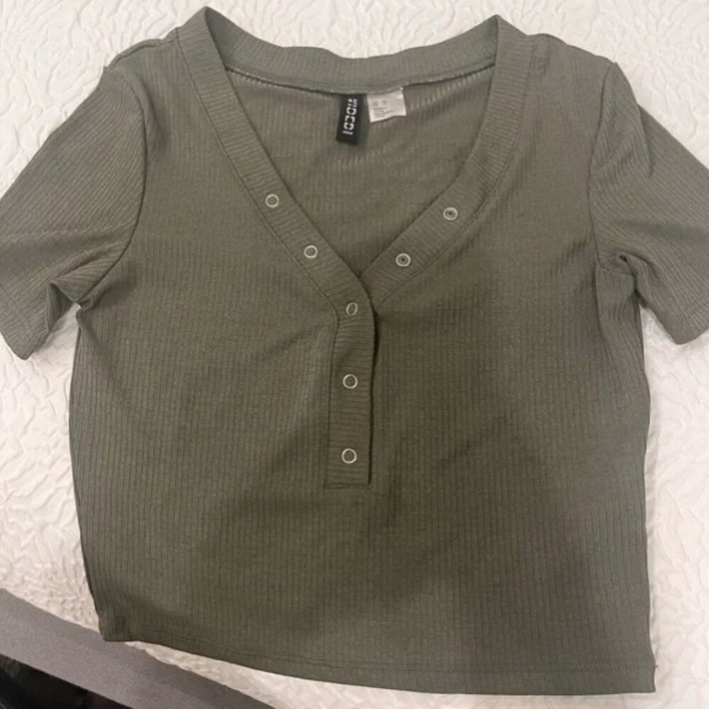 Divided top